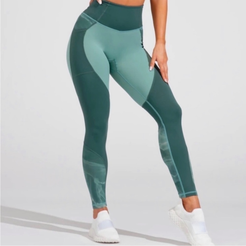 Buffbunny Journey Legging In Avo Green
